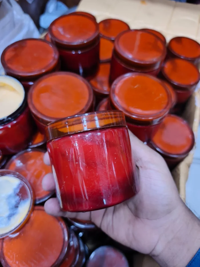 Black Jar Whitening Cream