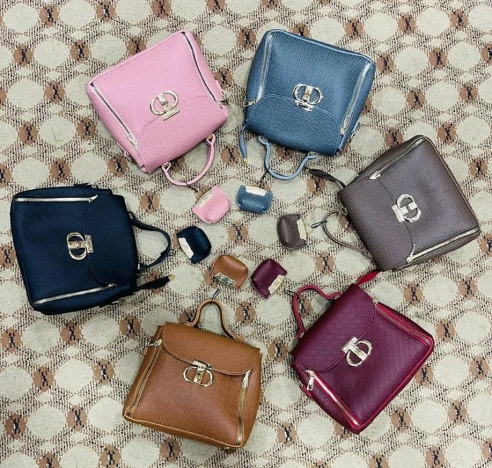 New Style Cross Body Bags for Girls with Keychain
