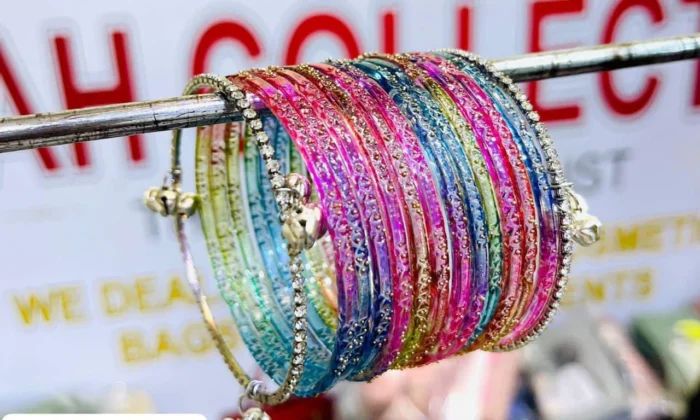 Kashmeeri# Choorriyan#available - Bracelet