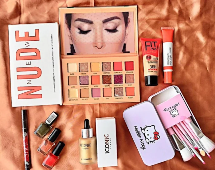 WP 13 in 1 Makeup Deal (263) - Foundation