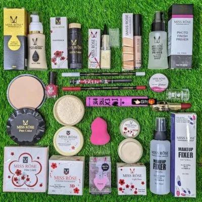 WP 13 in 1 Makeup Deal (263) - Foundation
