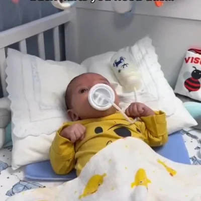 Hands-Free Baby Feeding Bottle with Tube